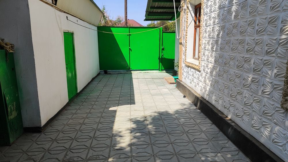 Продам дом в хорошем районе