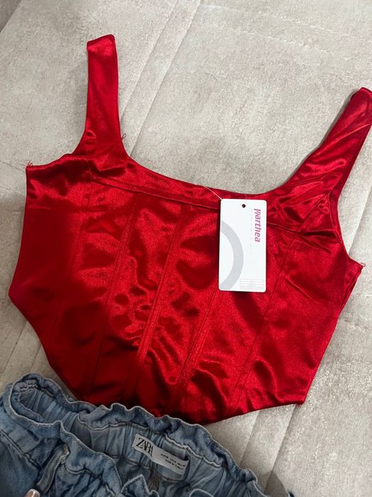 Красный топ корсет