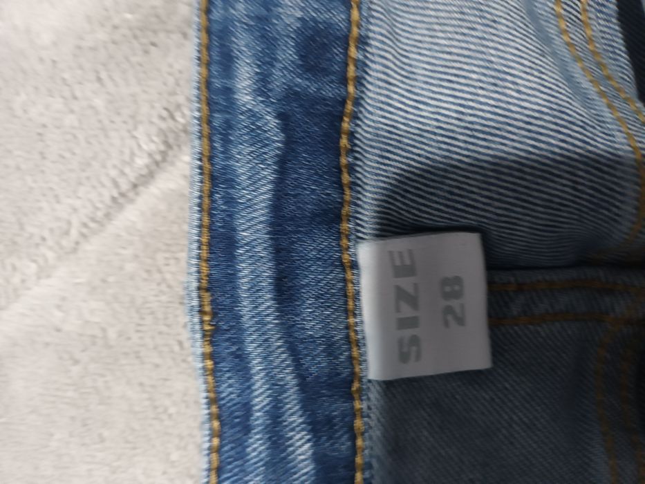 Дамски дънки отговарящи на размер М/Л