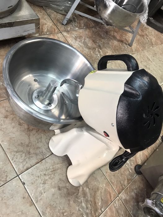 Тестомесачка за 10 кг готово тесто