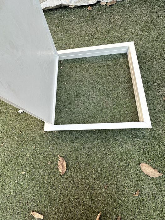 Продам аллюминиевый люк 56на 56