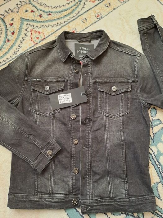 Джинсовая куртка