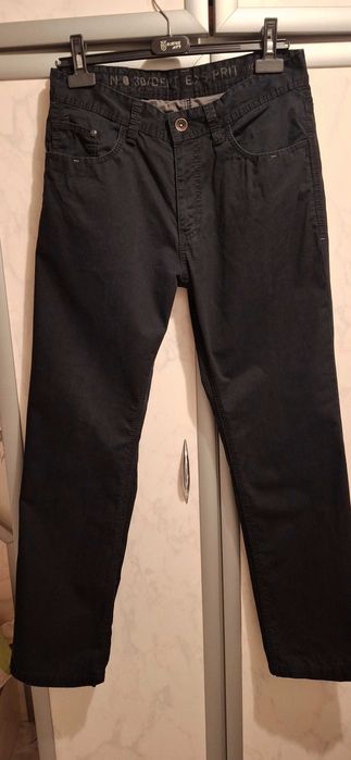 Мъжки спортно-елегантен марков панталон на Esprit, размер M-48.