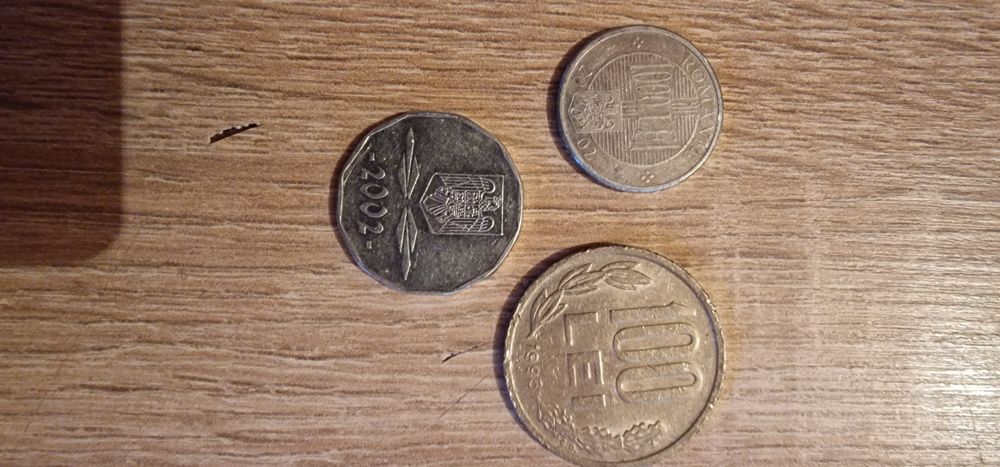 Vand diferite monede vechii.