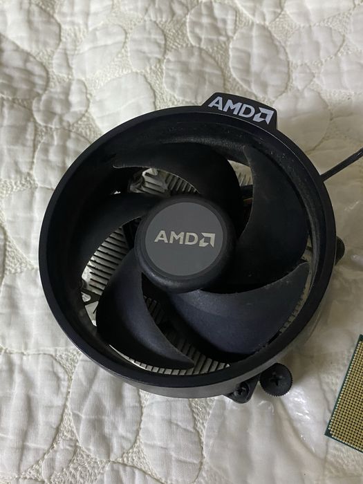 AMD Ryzen 5 3600 + Кулер AMD