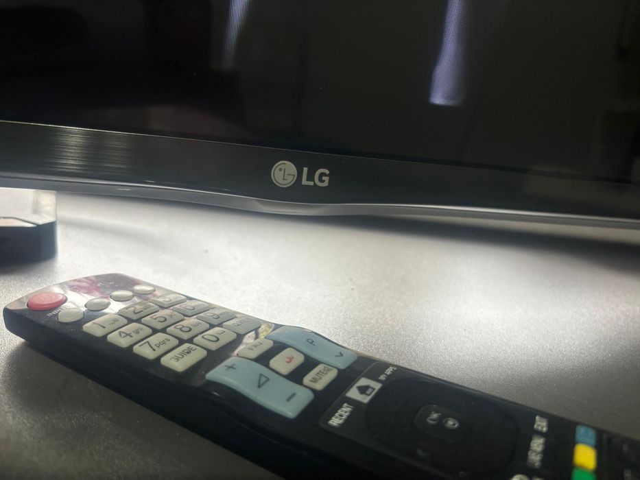 Телевизор LG в отличном состоянии