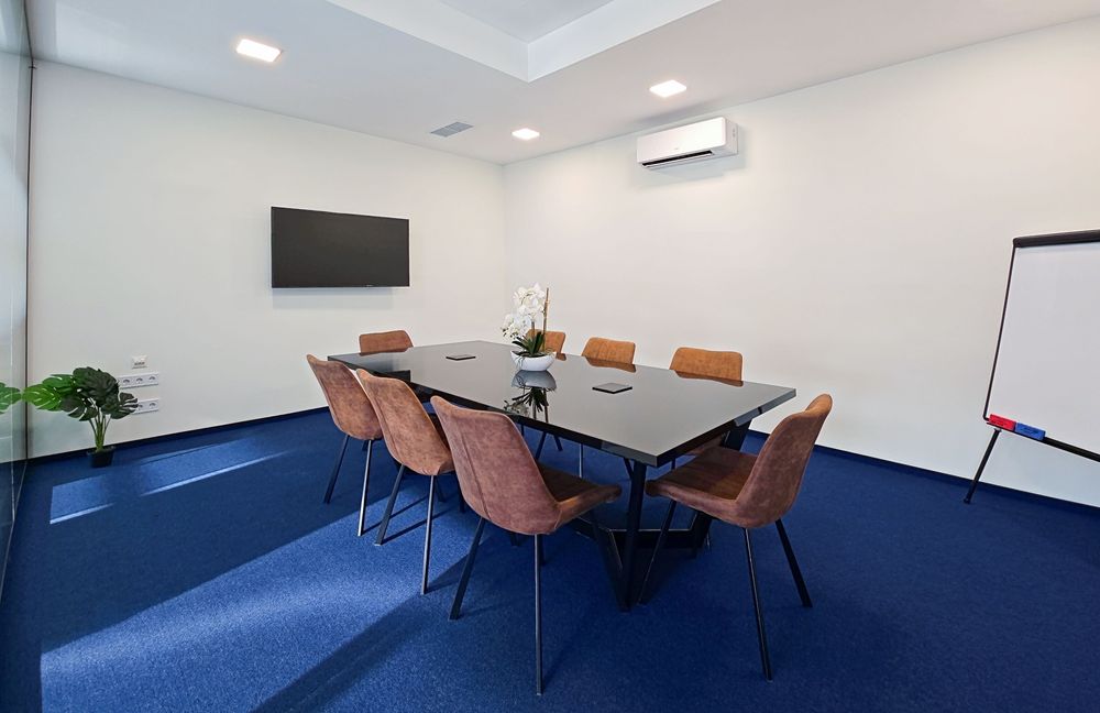 Дава се под наем Офис в Пловдив, Изгрев - 20 кв.м за 232.05 € - Снимка #9