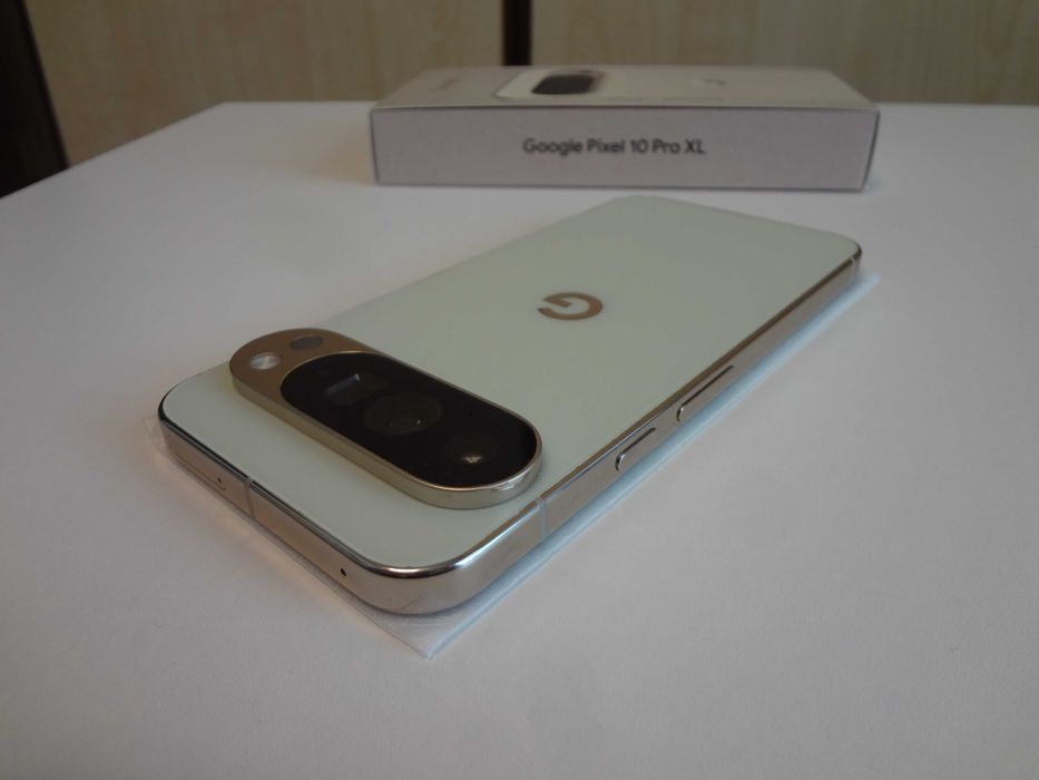 Google Pixel 10 Pro XL 256GB , JADE , EXACT CA NOU , Cutie , Baterie 100%