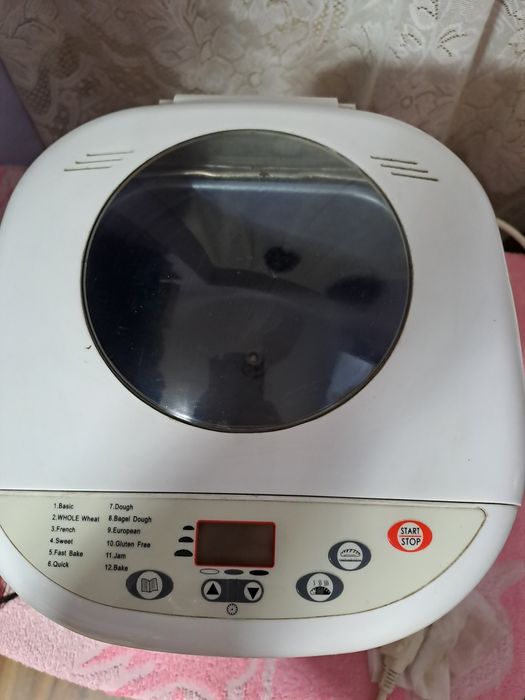 Masina de facut pâine, super bună