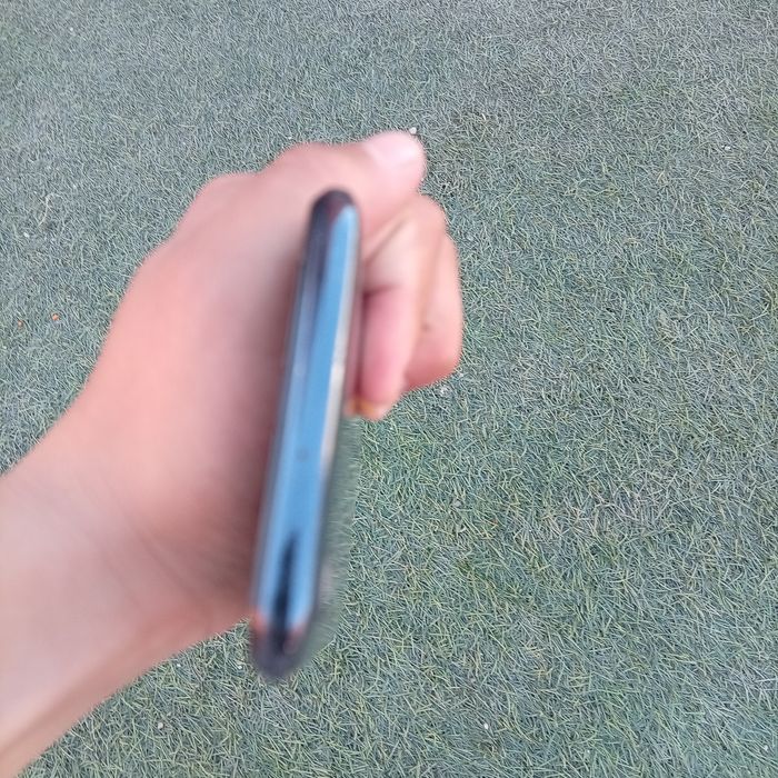 Телефон Samsung a40 64gb