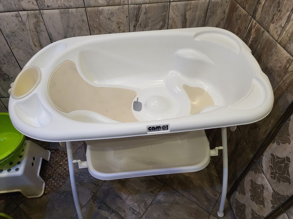 Бебешка вана Cam със стойка