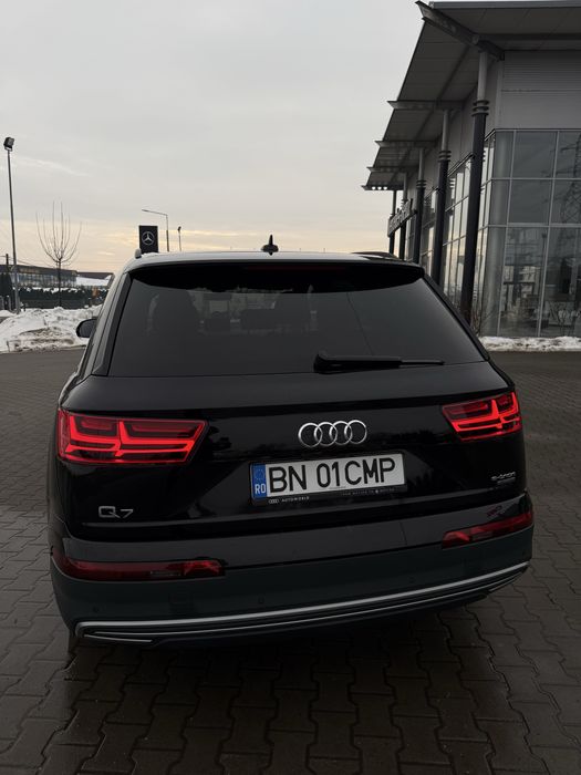 Audi Q7 e-tron quattro diesel