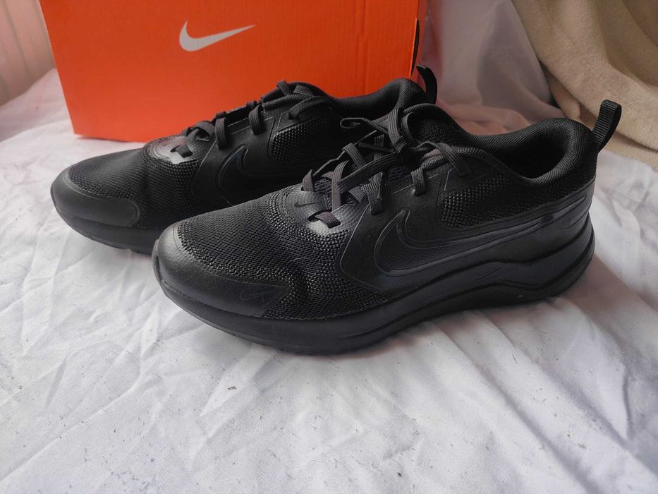 Маратонки NIKE AIR MAX   38.5/39/40