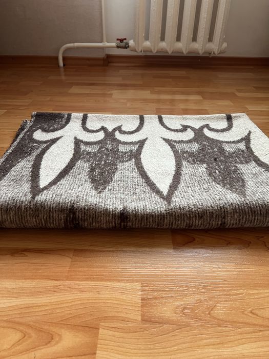 Одеяло, шерстяное и нешерстяное