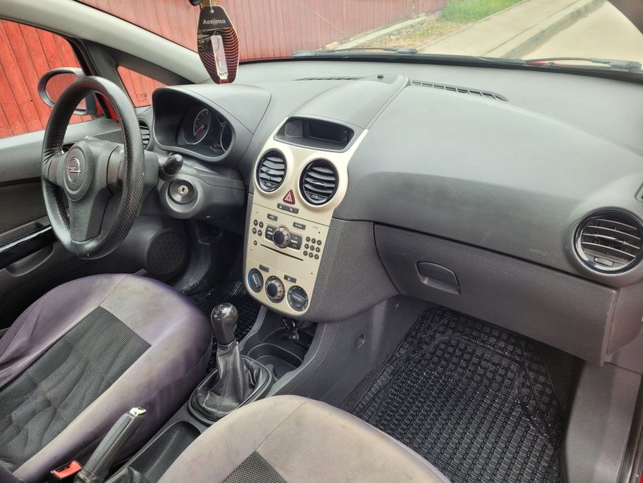 Opel Corsa 2010 – Economică, îngrijită, gata de drum!