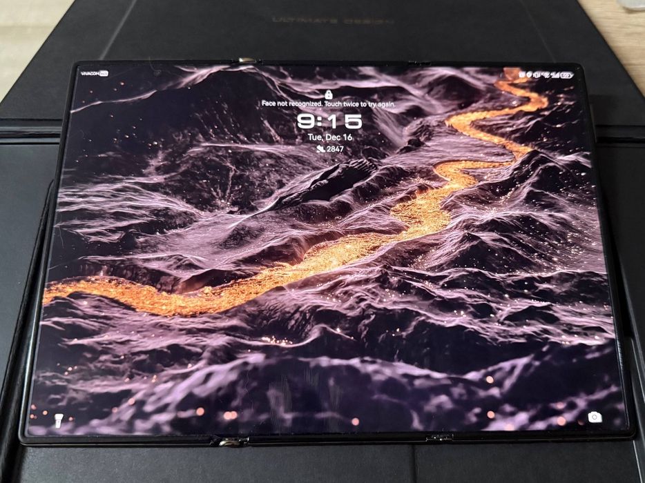 Продавам Huawei Mate XT 1tb Едиствен в България !