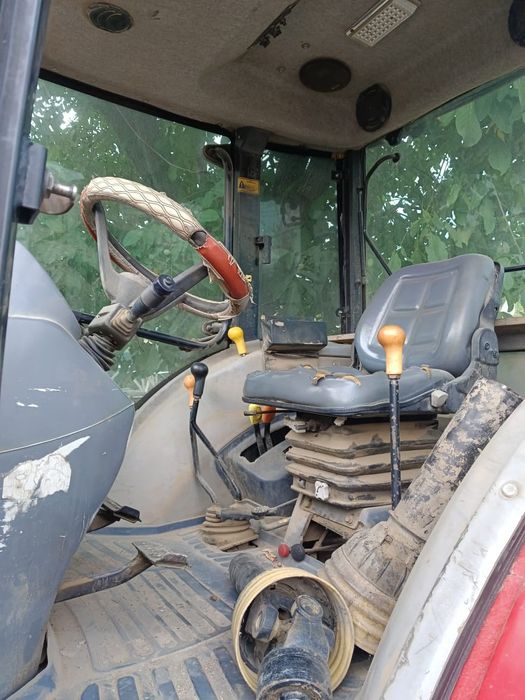 продам трактор Тумосан