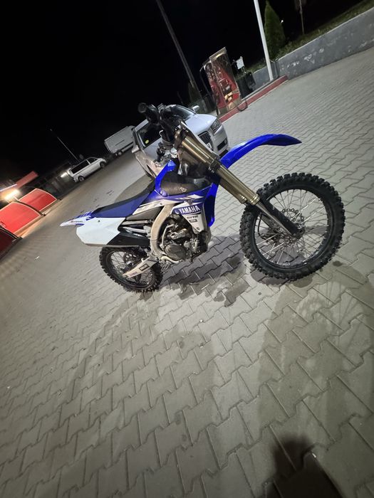 Se vinde yamaha yz 450