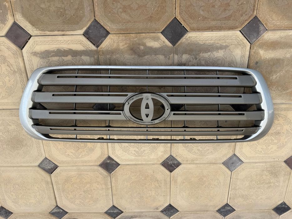 Запчасти на Ланд Крузер 200