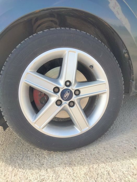Vând set jante aliaj R16 ford focus plus anvelope M+S