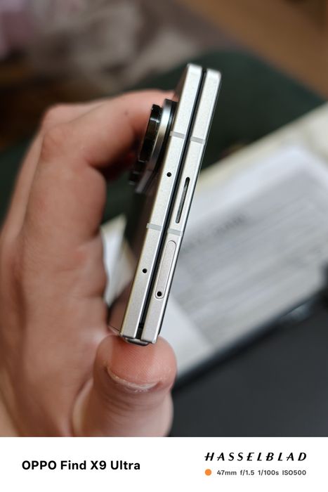 Samsung Galaxy Fold 7 Silver Shadow 256GB Гаранция Технополис!