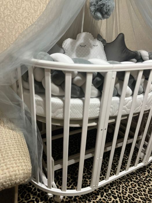 продам детскую кроватку 8в1