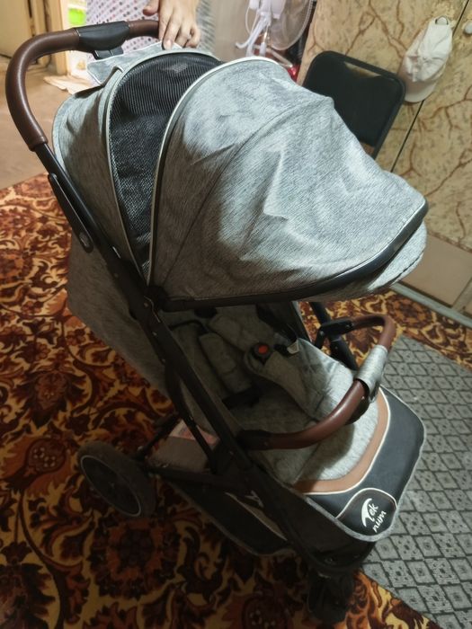 Срочно Продам детскую коляску