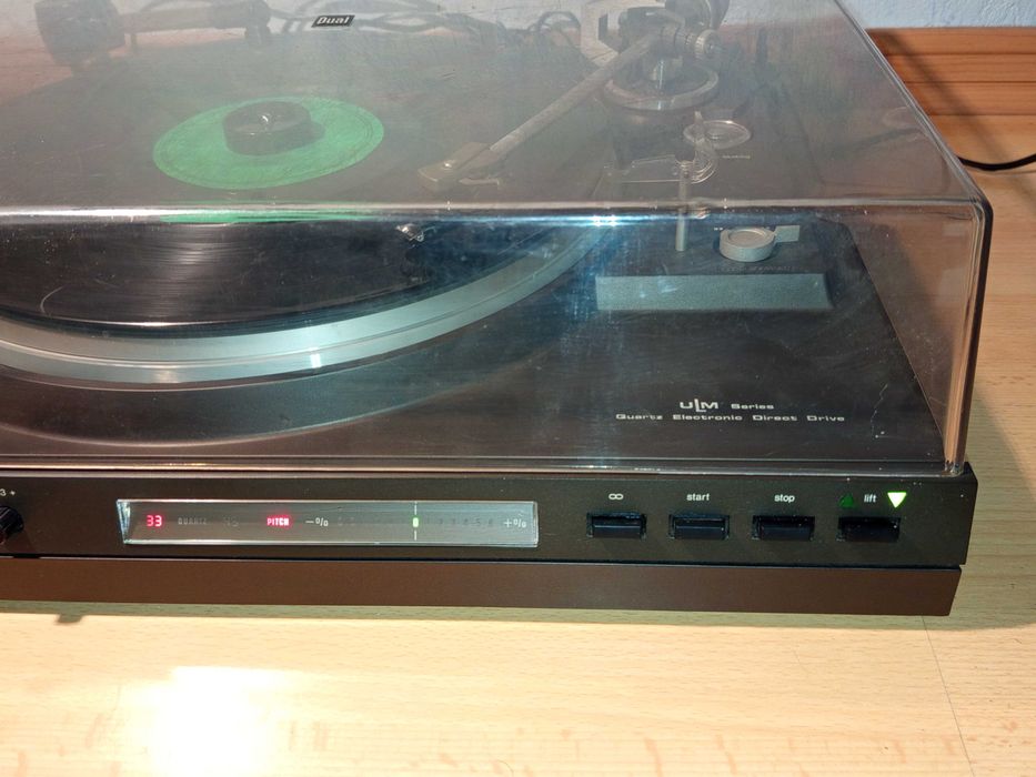 Колекционерски грамофон Dual CS741Q