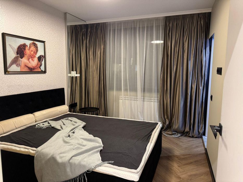 Дава се под наем Тристаен апартамент в София, Дианабад - 140 кв.м за 1346.4 € - Снимка #2