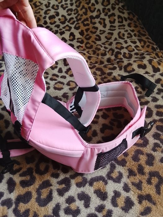 Продам кенгуру почти новый