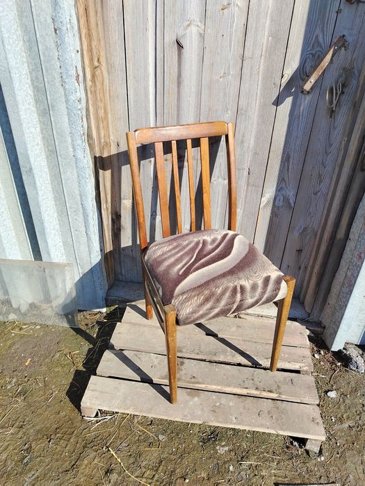 Стол-тумба, стулья 4шт.