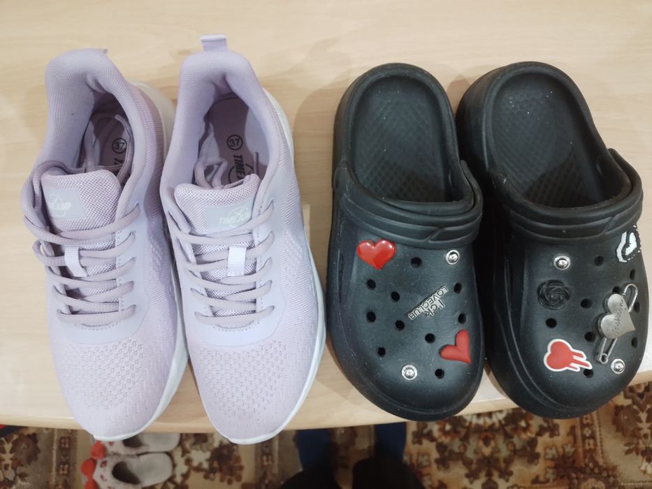 Кроссовки в отличном состоянии