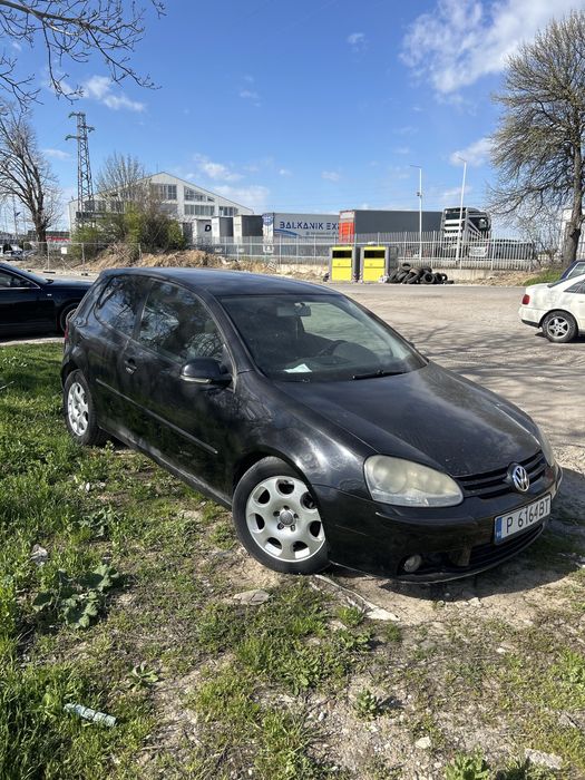 Golf 5 със проблем в главата