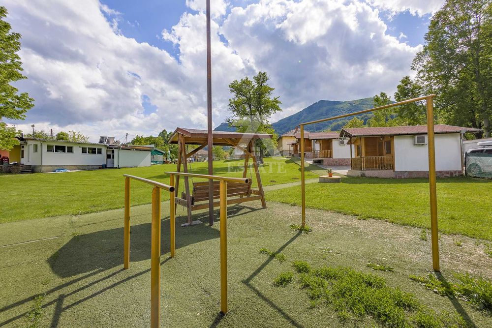 Продава се Къща в с. Заселе, Област София-област - 300 кв.м за 1834 €/кв.м - Снимка #9