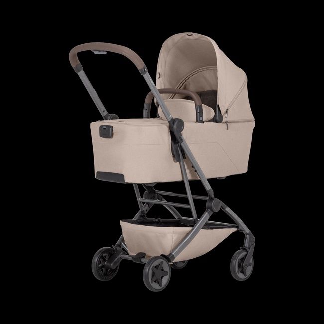 Продам детскую коляску  прогулочную Joolz Aer 2