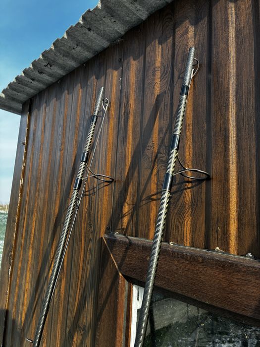 Baterie lansete Shimano Tx-7 + hi s spomb cu mulinete daiwa whisker