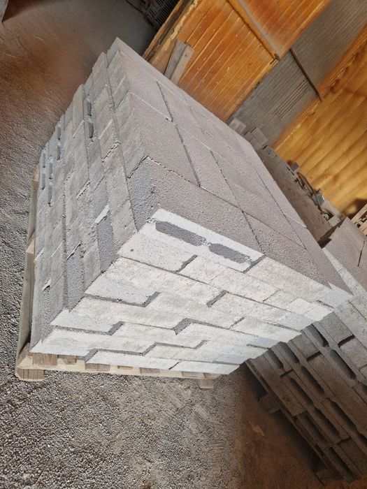 Сплитерные блоки 240тг.