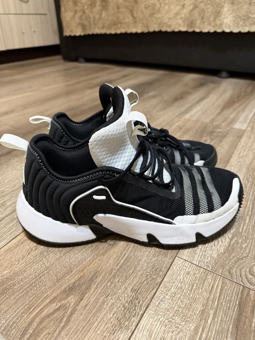 Adidas Trae Unlimited