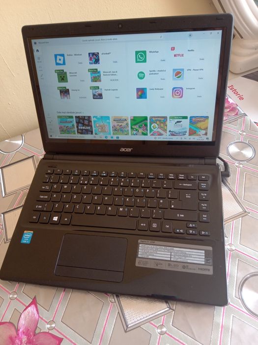 Oferta! Laptop  la preț de Tabletă!300 Lei