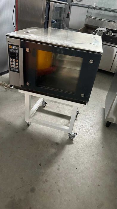 Cuptor Miwe Aero panificatie patiserie 4+4 tavi si suport