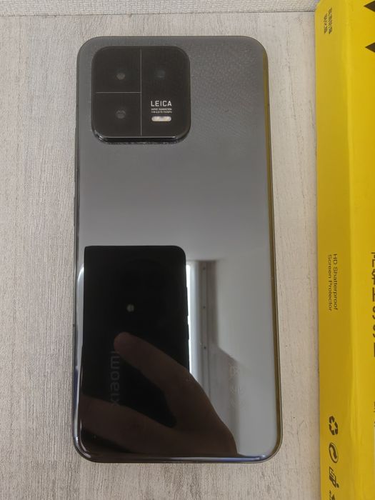 Xiaomi 13 8/256 Гб