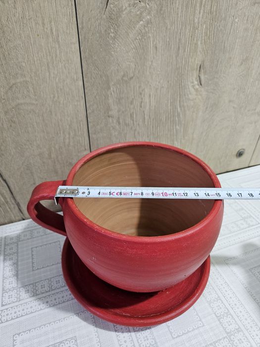 Ghiveci sub forma de ceasca ( ceramica)