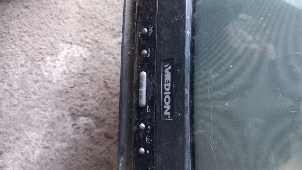 Vănd  Televizoare pentru piese