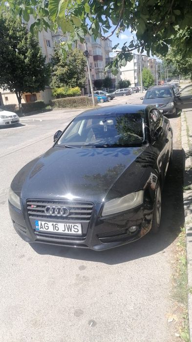 Vând Audi A5 2010