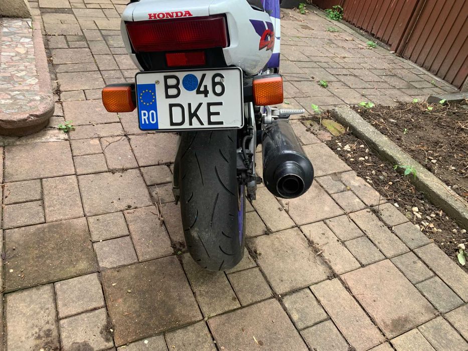 Honda CBR 600 F - fara modificari, toate piesele originale