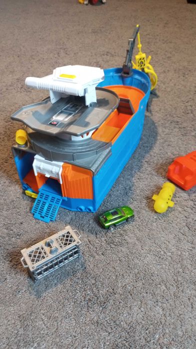 Спасителен катер "Dickie"