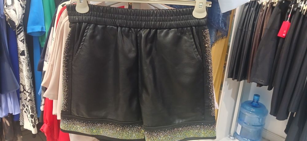 Продам шорты из экокожи