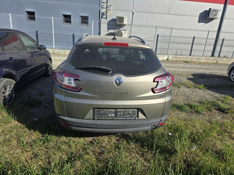 Dezmembrari dezmembrez Renault Megane 3 Combi 1.5 DCI cod motor K9K