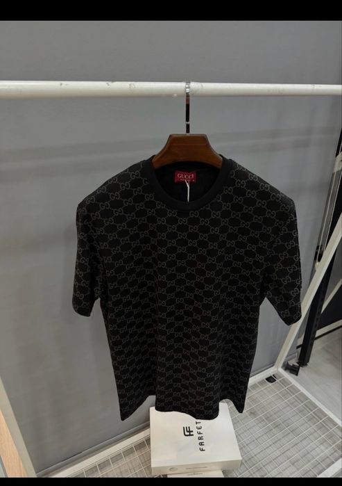 Neron Boutique Тениски на Едро и Дребно