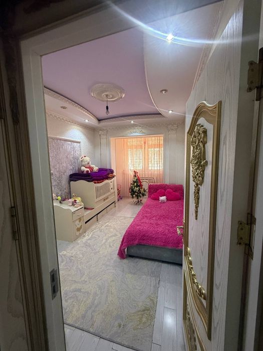 Mirzo Ulug'bek metro Bankovskiy 5 hona 1 etaj /4  150 kv